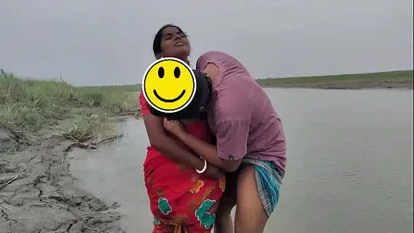 bangladeshi bowdi with her boyfriend in an open place